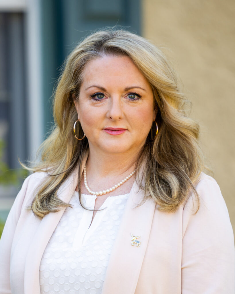 Eileen Albillar for Clerk of Courts