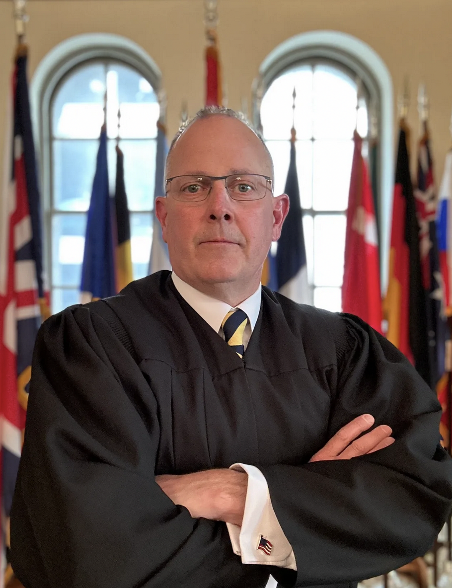headshot of Judge Matt Wolf who is the Democratic nominee running for PA Commonwealth Court